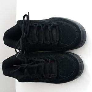 VANS MEN SNEAKERS SIZE 10